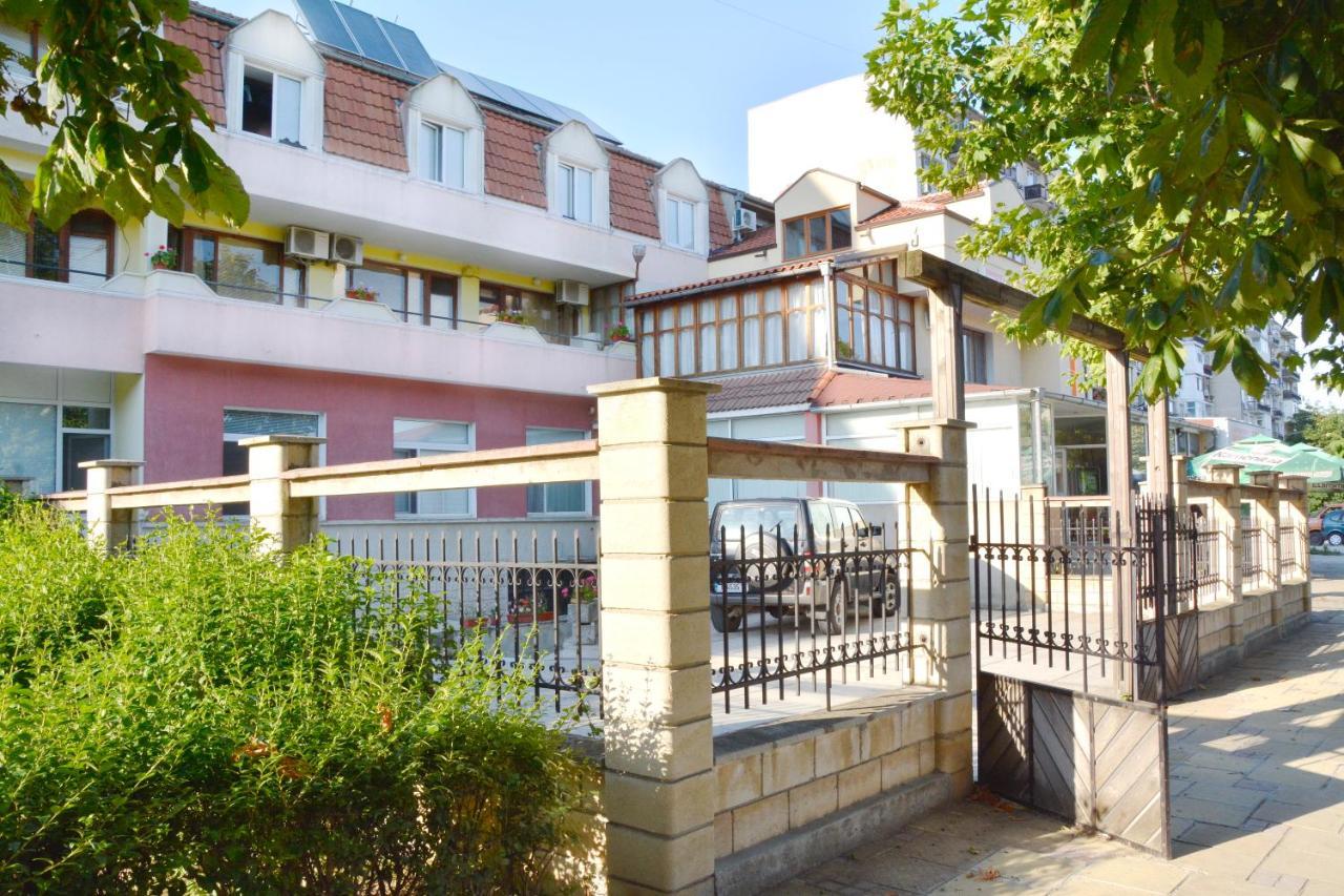 Hotel Wesso Kavarna Exterior photo